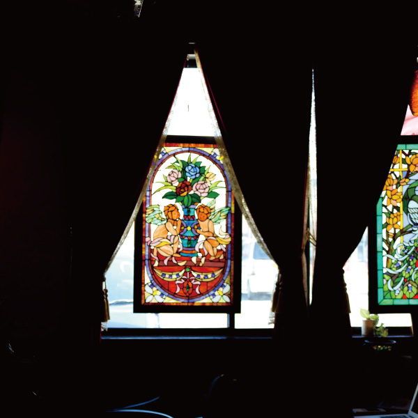 「ステンドグラス喫茶」